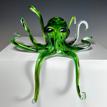 Load image into Gallery viewer, Spring Green Hungover Glass Octopus
