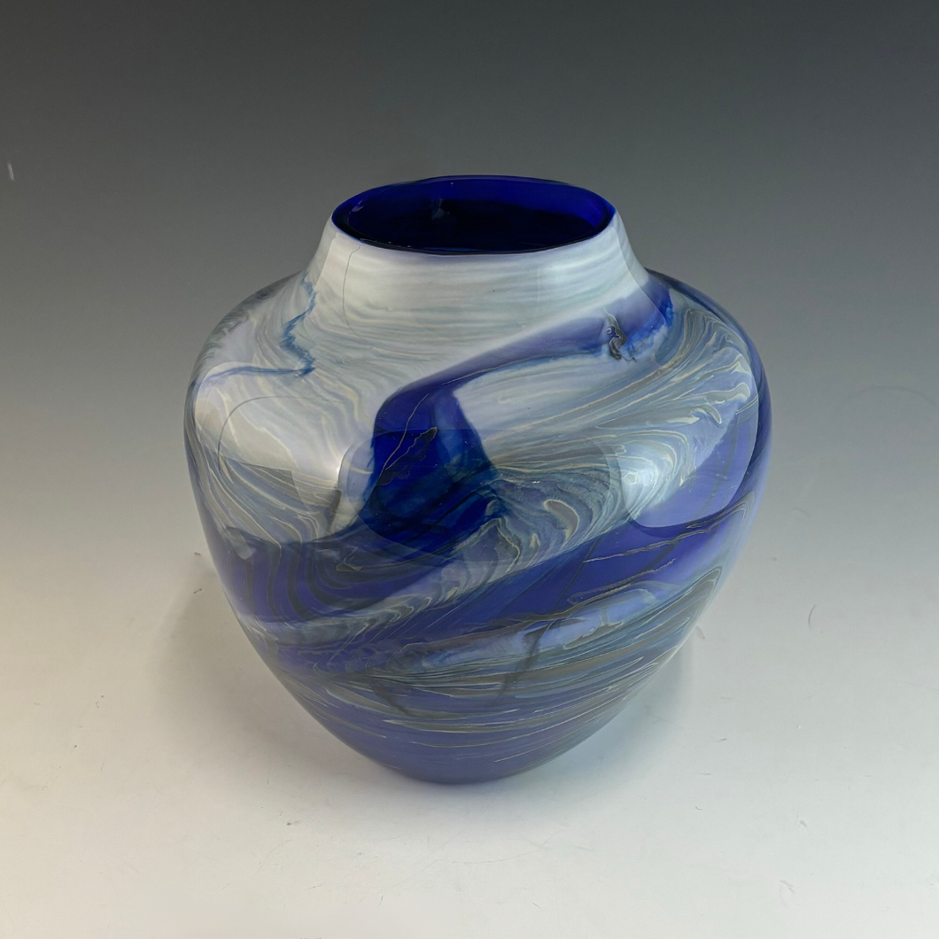 Midnight Wave Squat Vase