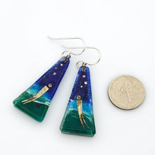 Load image into Gallery viewer, Afloat Triangle Earrings
