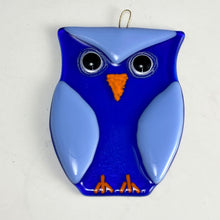 Load image into Gallery viewer, Fused Glass Owl Sun Catcher

